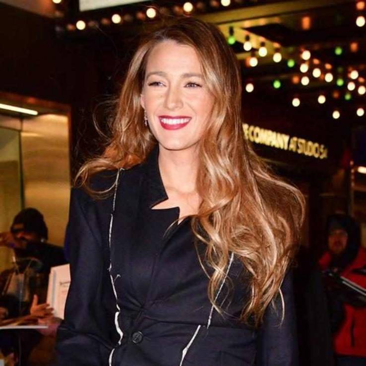 25 Pics Of Blake Lively Looking Too Good For Ryan Reynolds